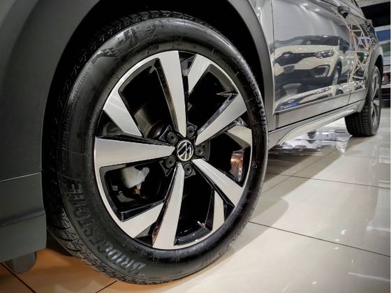 VOLKSWAGEN NIVUS 1.0 200 TSI TOTAL FLEX HIGHLINE AUTOMÁTICO